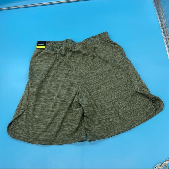 Nike Dri-Fit Athletic Shorts Green Standard Fit Size XL - Picture 4 of 13